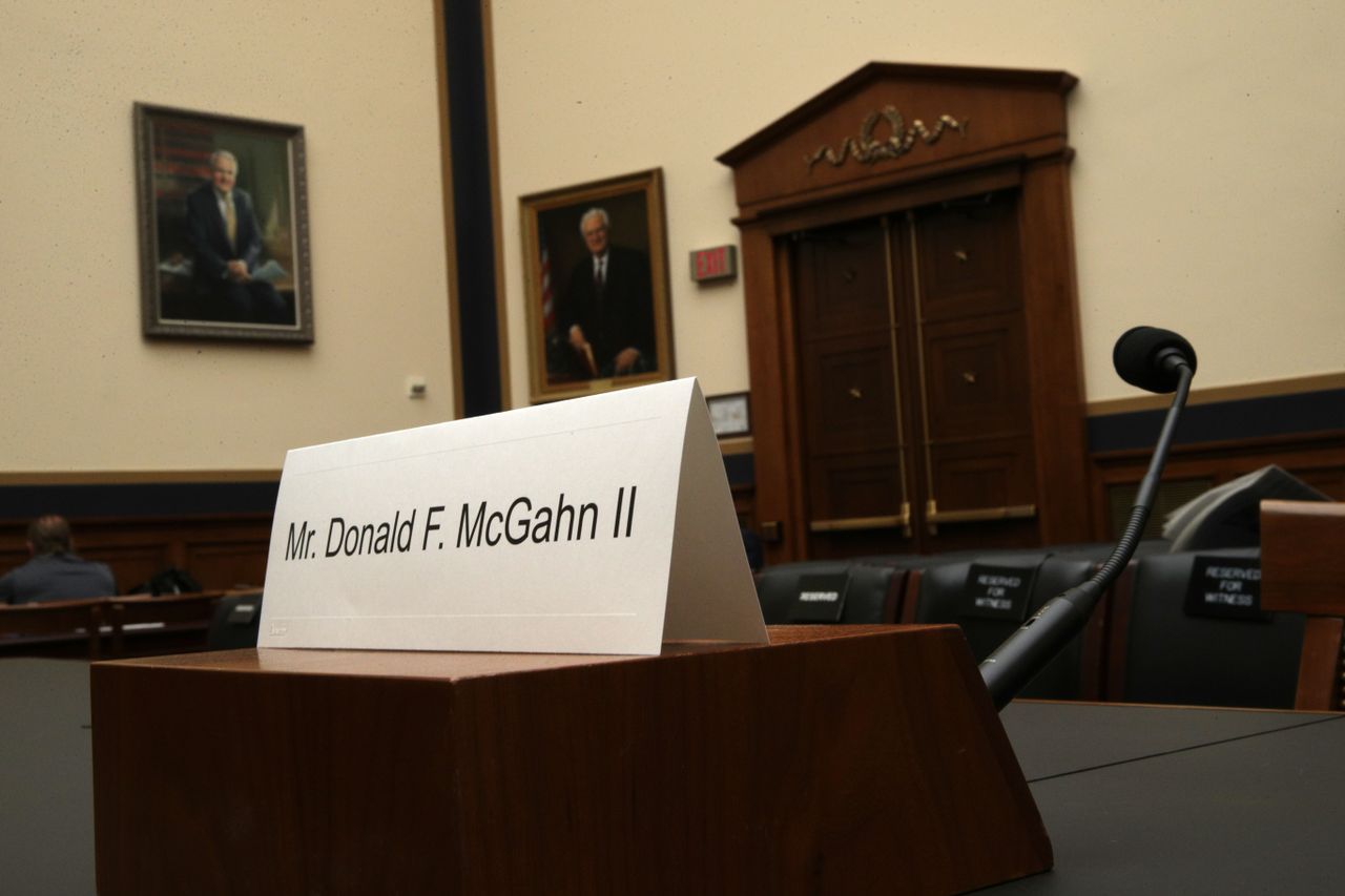 Don McGahn&amp;#039;s empty chair.