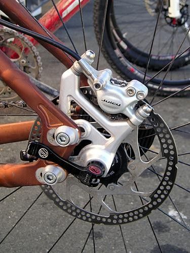 Custom dropouts on Travis Brown&rsquo;s (TrekVW) prototype 69er single speed (26" rear wheel, 29" front wheel).