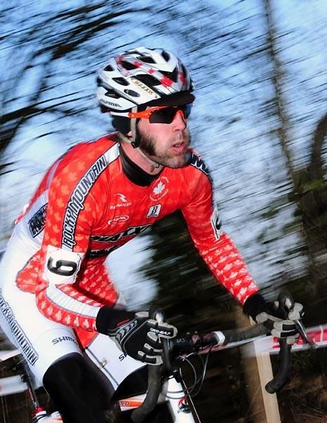 Geoff Kabush (Team Maxxis-Rocky Mountain) was a chaser today.