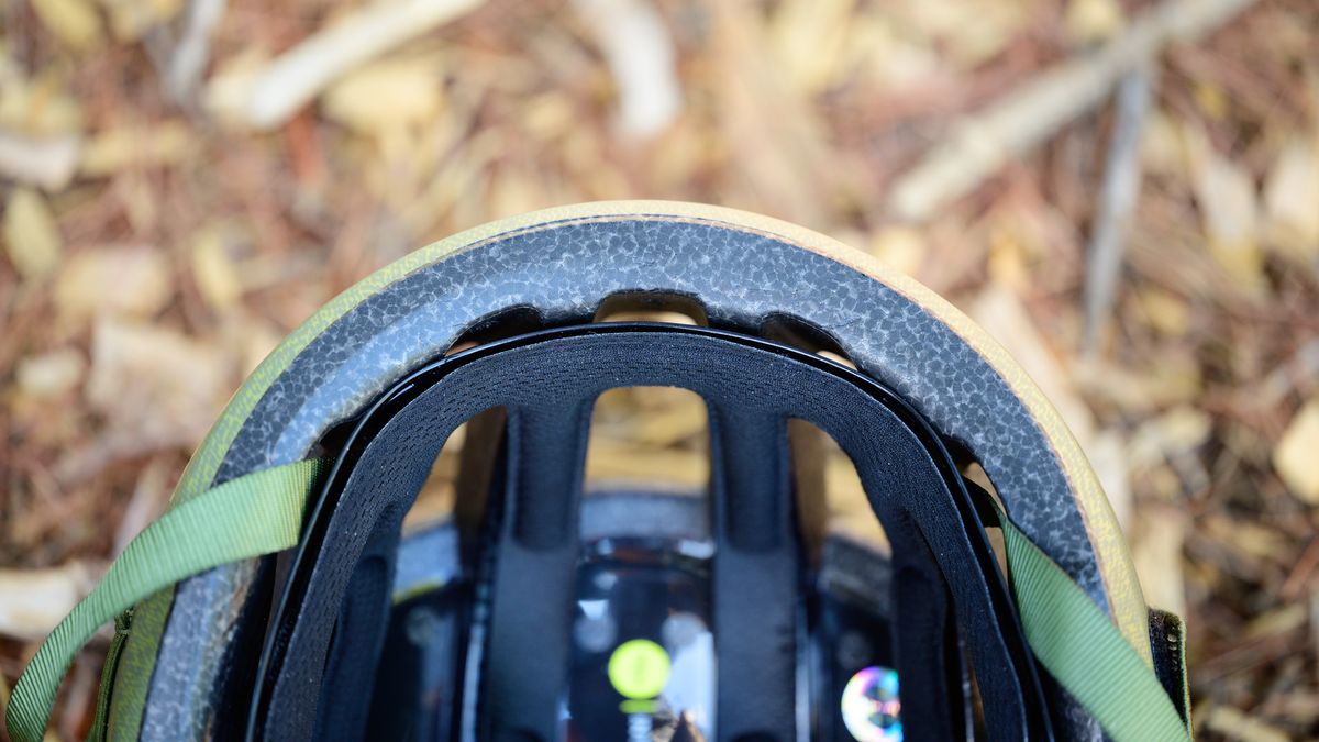 POC Omen Ultra MIPS front vents