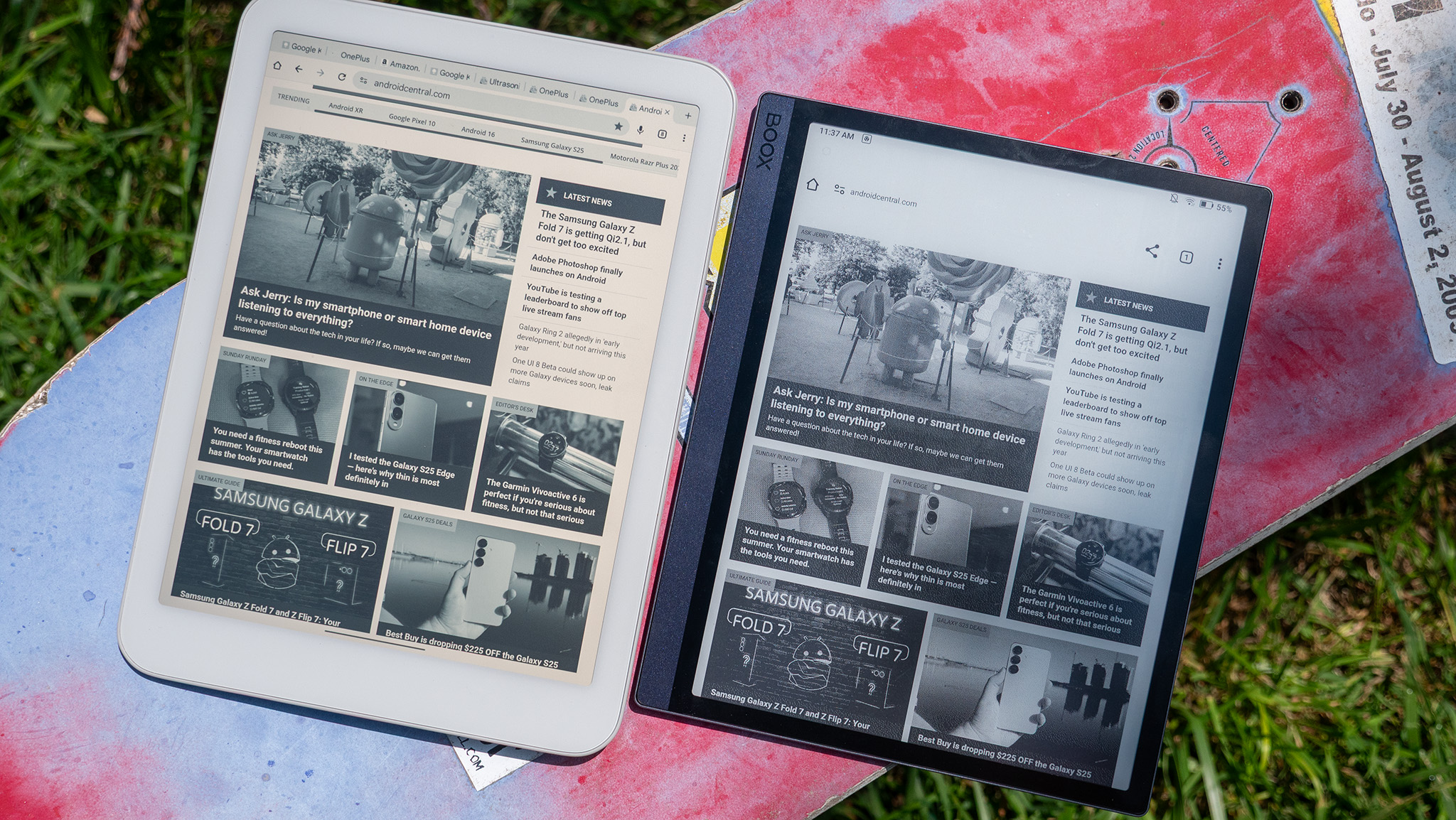 Reading the Android Central home page on a Daylight Computer and an Onyx Boox Tab Ultra in direct sunlight