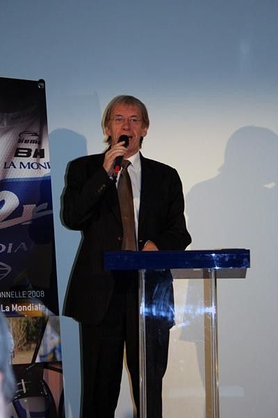 Master of Ceremonies Daniel Mangeas has an encylopaedic knowledge of virtaully every member of the peloton.