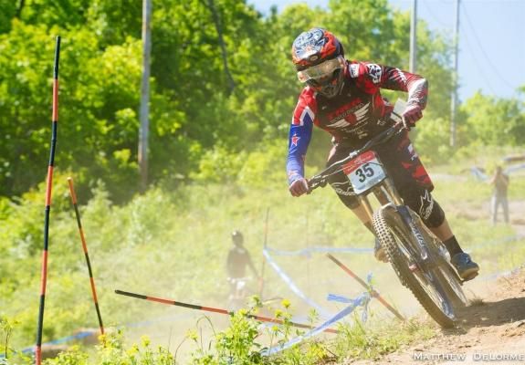 Justin Leov races to second place.