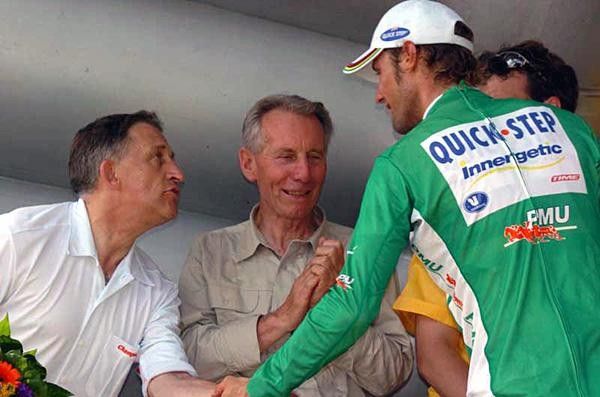 Tom Boonen (Quick.Step) is congratulated by Freddy Maertens after winning the green