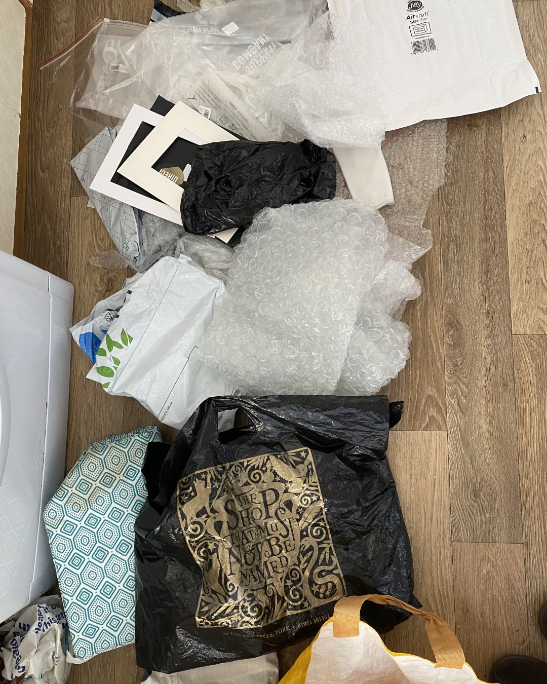 Move out declutter method