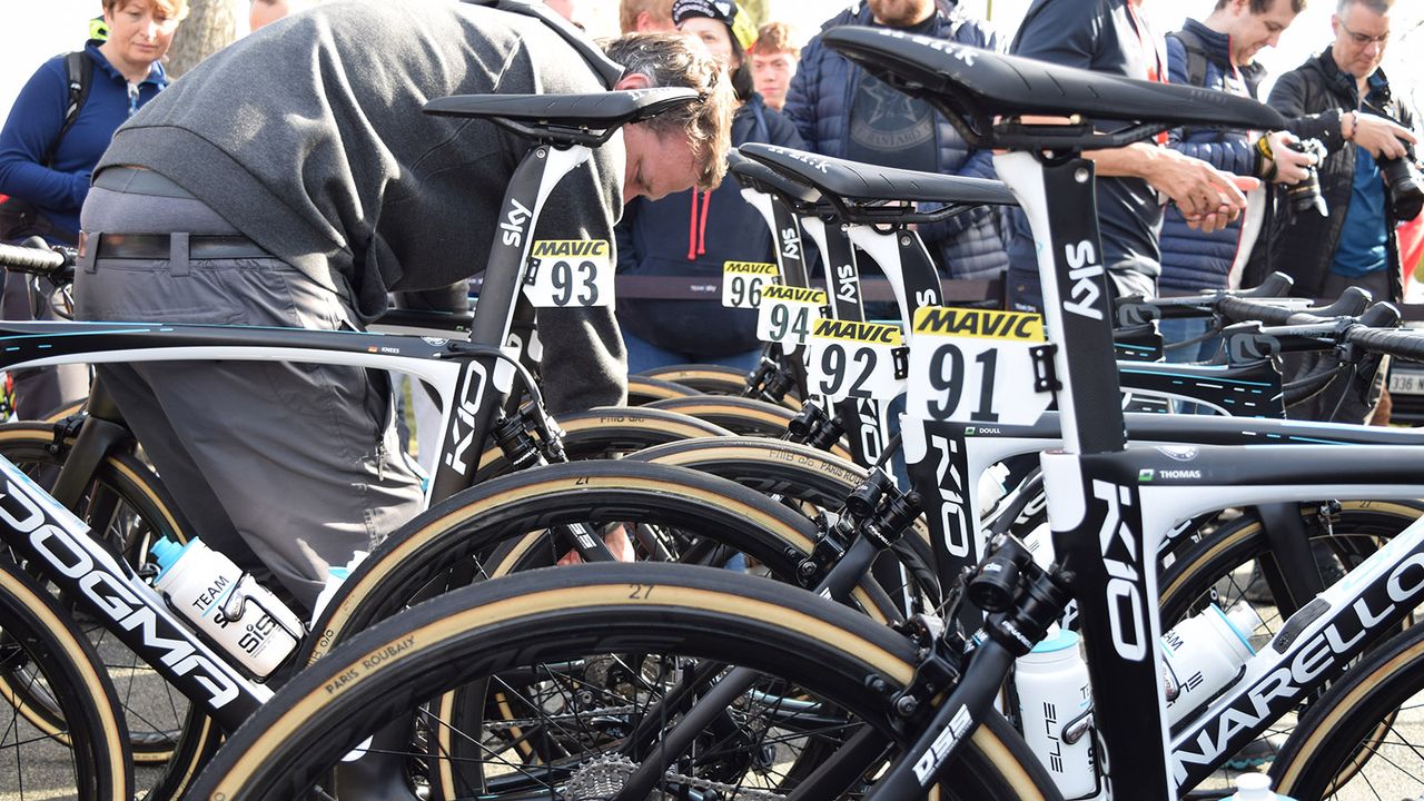 Team Sky raced aboard Pinarello Dogma K10-S with electronic rear suspension