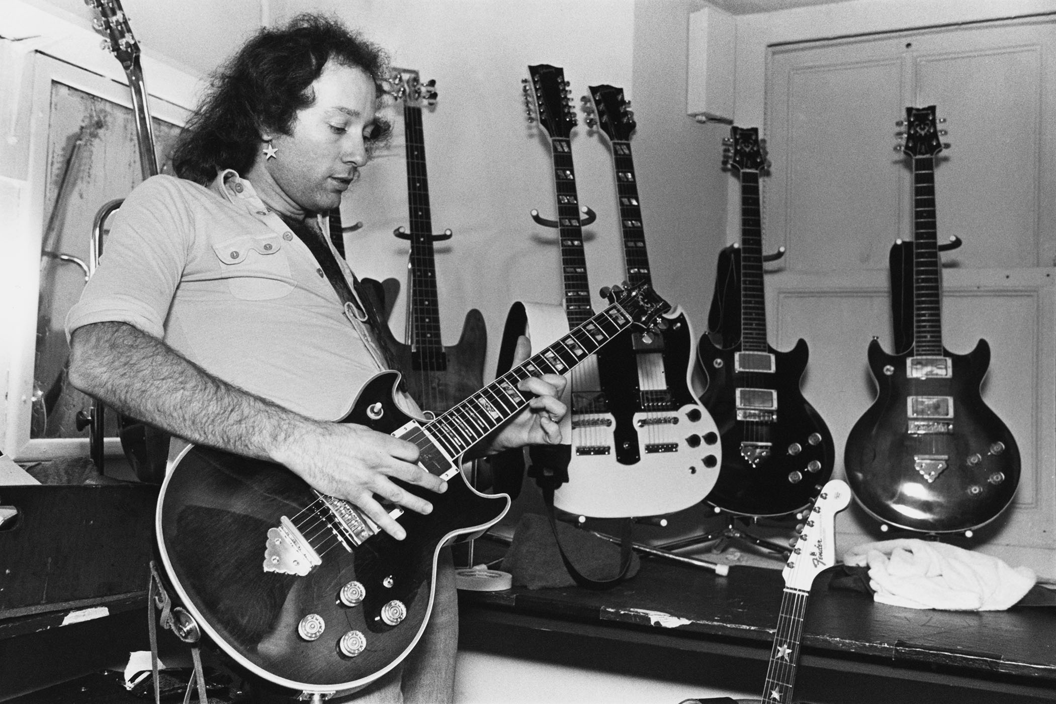 Richie Ranno backstage of Stars in 1978 with his range of doublecuts