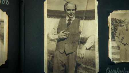 Bill Skarsgard as Pennywise's alter ego Bob Gray in It: Welcome to Derry