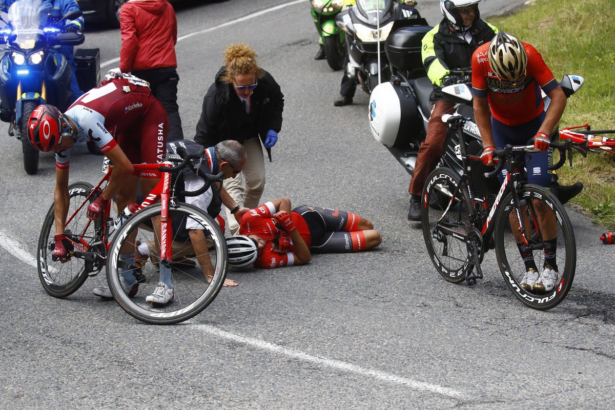 Kiel Reijnen (Trek-Segafredo) suffered a crash