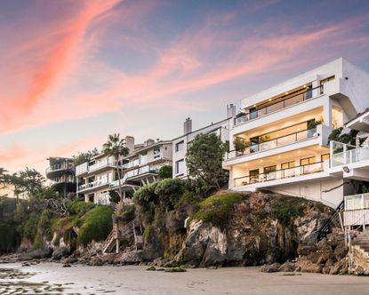 Inside Steve McQueen’s Malibu Home – Listed For $16.9 Million | Homes ...