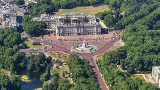 Buckingham Palace, The Mall and St James’s Park