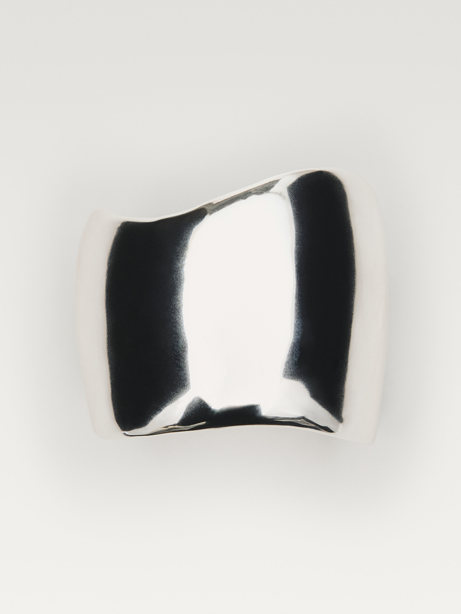 Wide Rounded Bracelet