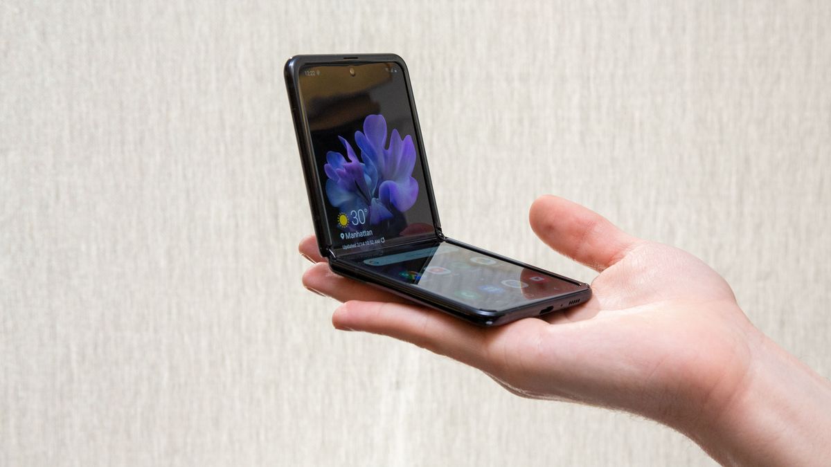 Samsung Galaxy Z Flip 3 Release Date Price Specs And Leaks Tom S Guide