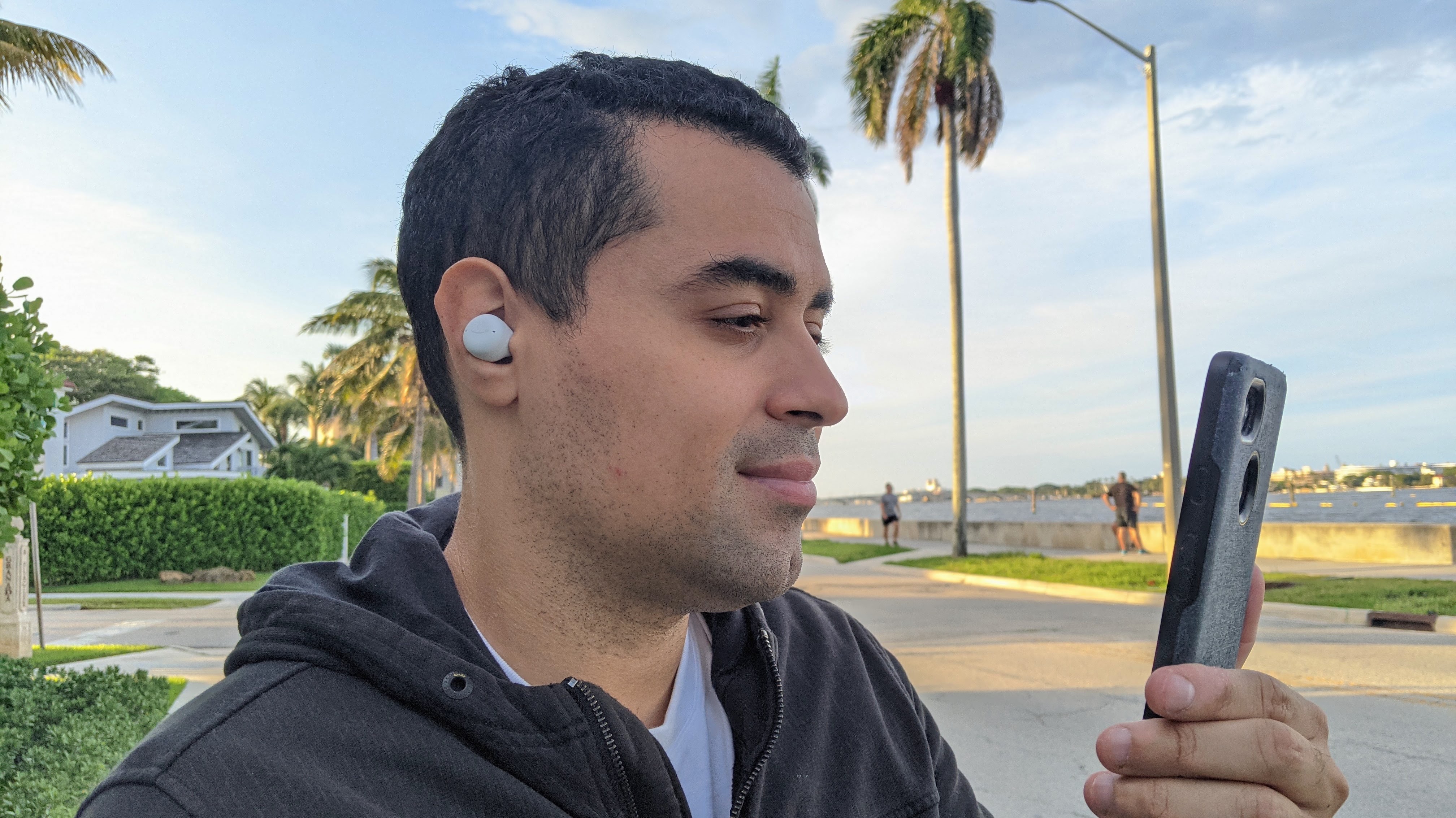 Amazon Echo Buds 2 vs. AirPods Pro