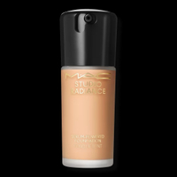 MAC Cosmetics Studio Radiance Serum Powered Foundation