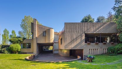 Villa by Francesco Castiglioni, Cusano Milanino, Italy, Italian brutalism