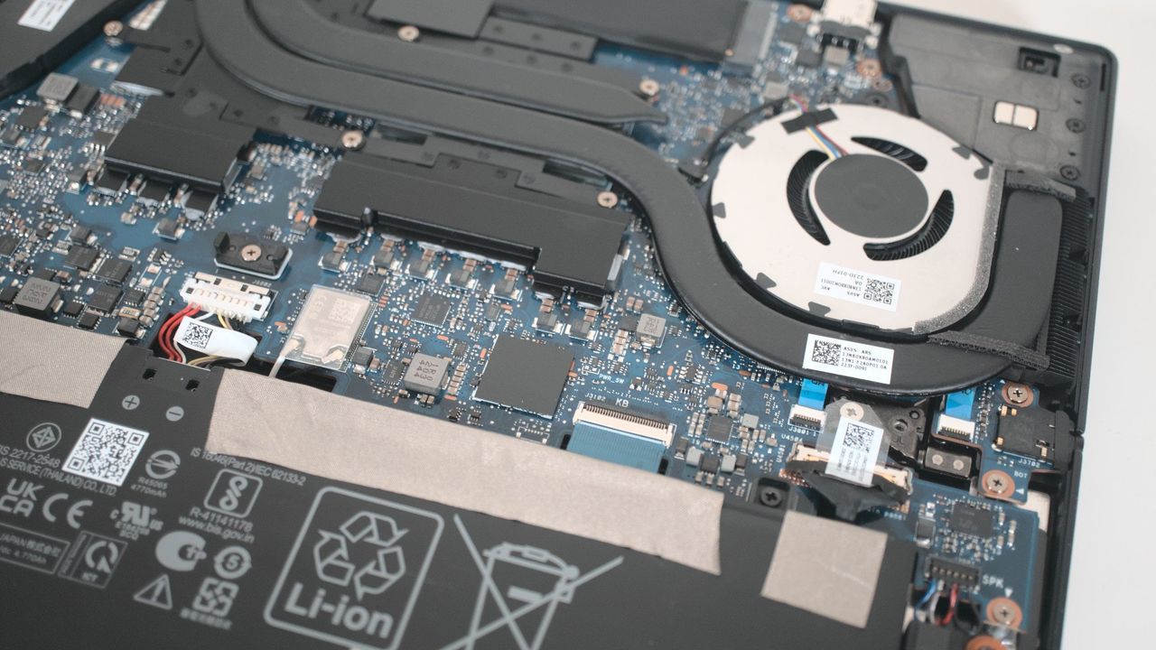 ASUS Zenbook Pro 14 Duo OLED