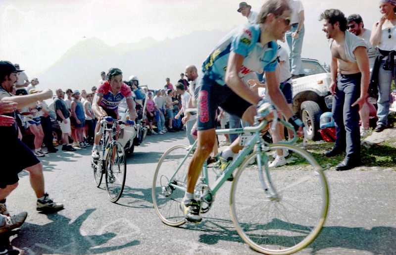 Ivan Gotti leading Pavel Tonkov up and over the Mortirolo in 1996