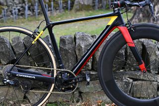 Andy Nicholl's Orbea black and red hill climb bike