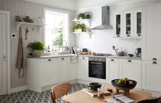 L-shaped kitchen - Kitchen from B&Q