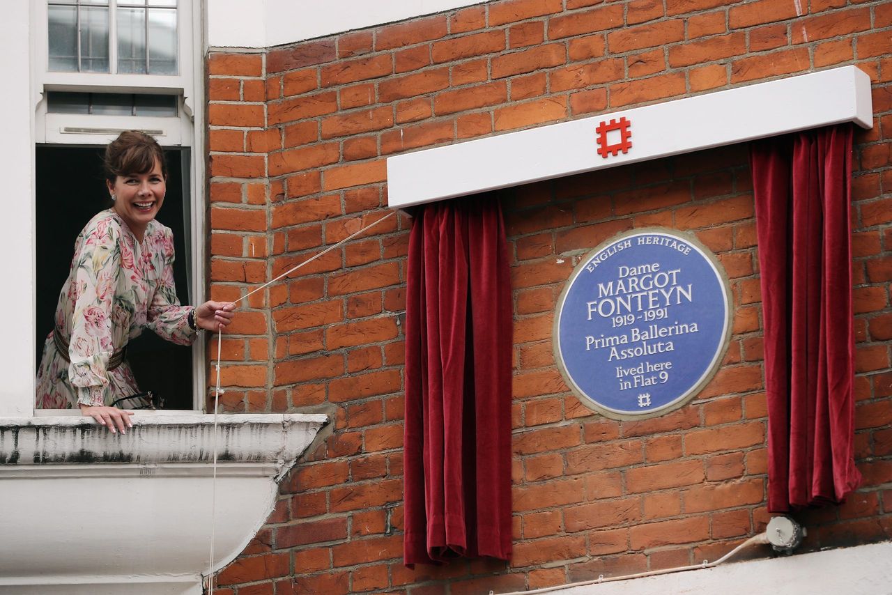 women blue plaque scheme