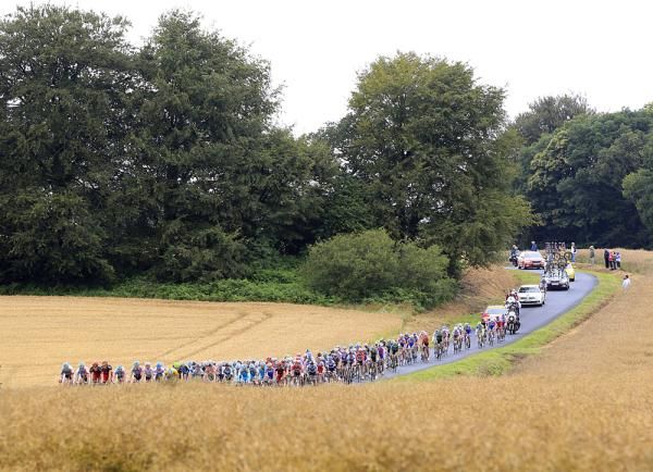 The peloton speeds through Brittany.