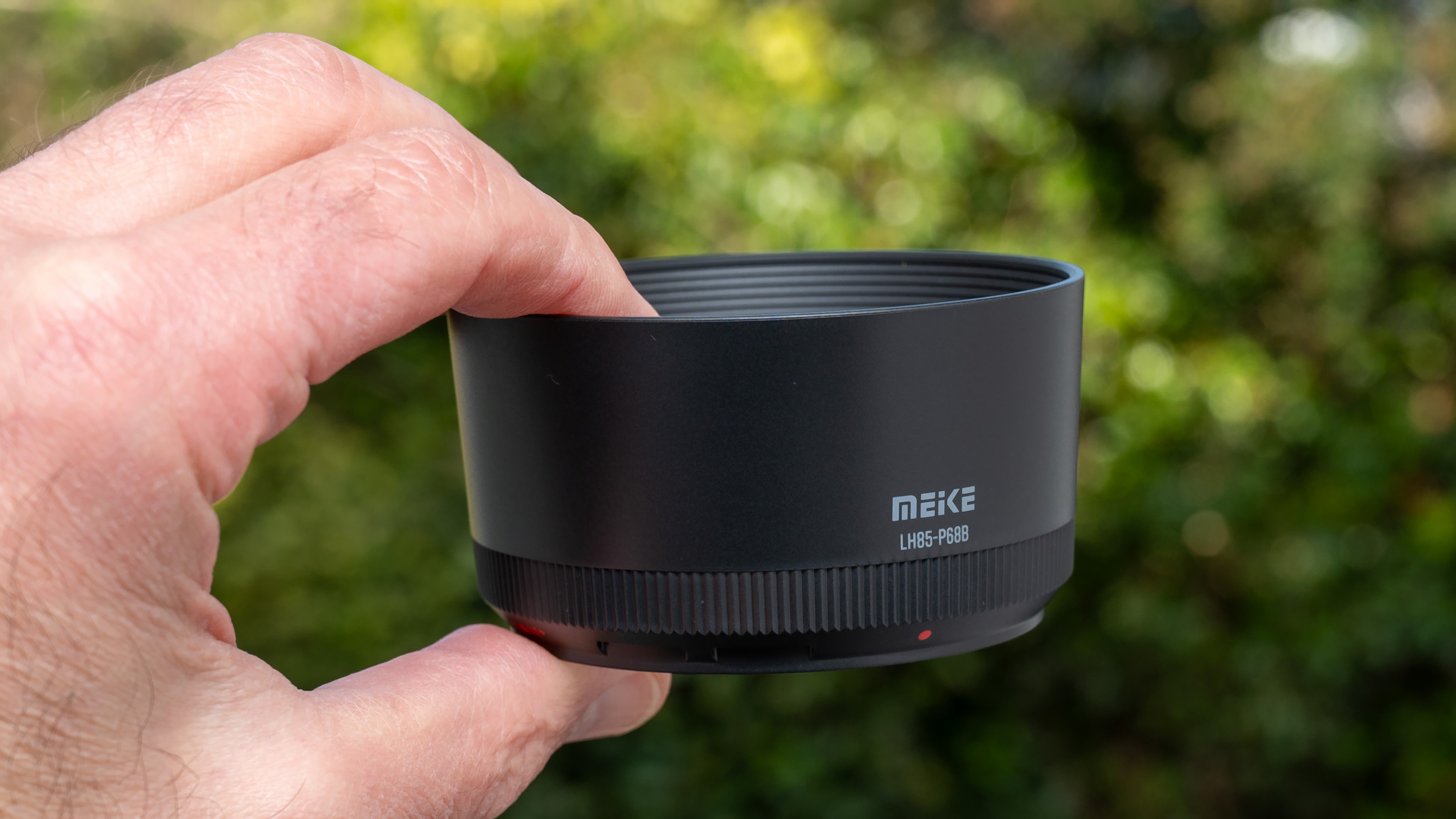 Meike AF 85mm f/1.8 SE II product shot