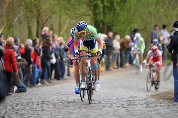 Lieuwe Westra (Vacansoleil - DCM ) on the attack.
