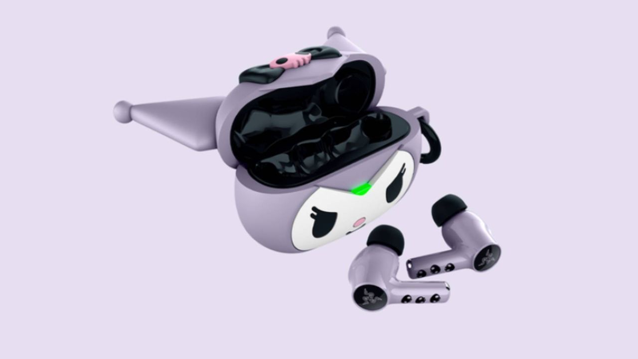 Image of the Razer Hammerhead V3 X HyperSpeed &ndash; Kuromi Edition earbuds.
