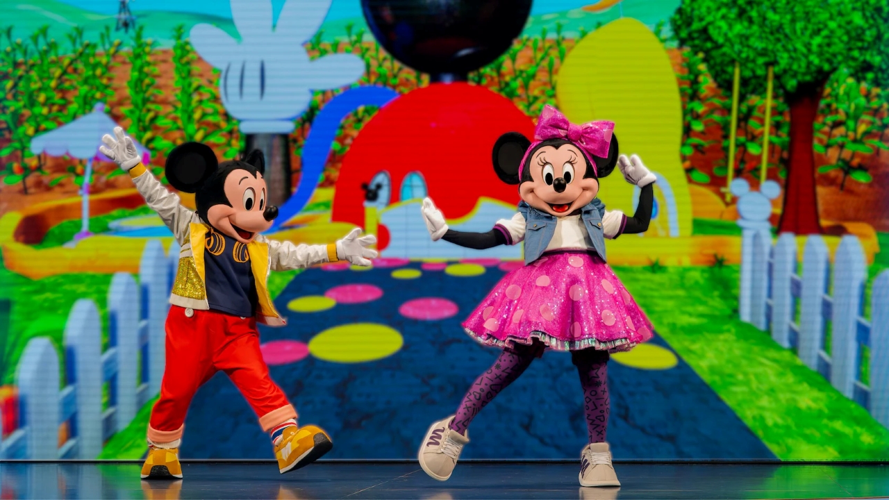 Mickey and Minnie in Disney Jr. Mickey Mouse Clubhouse Live