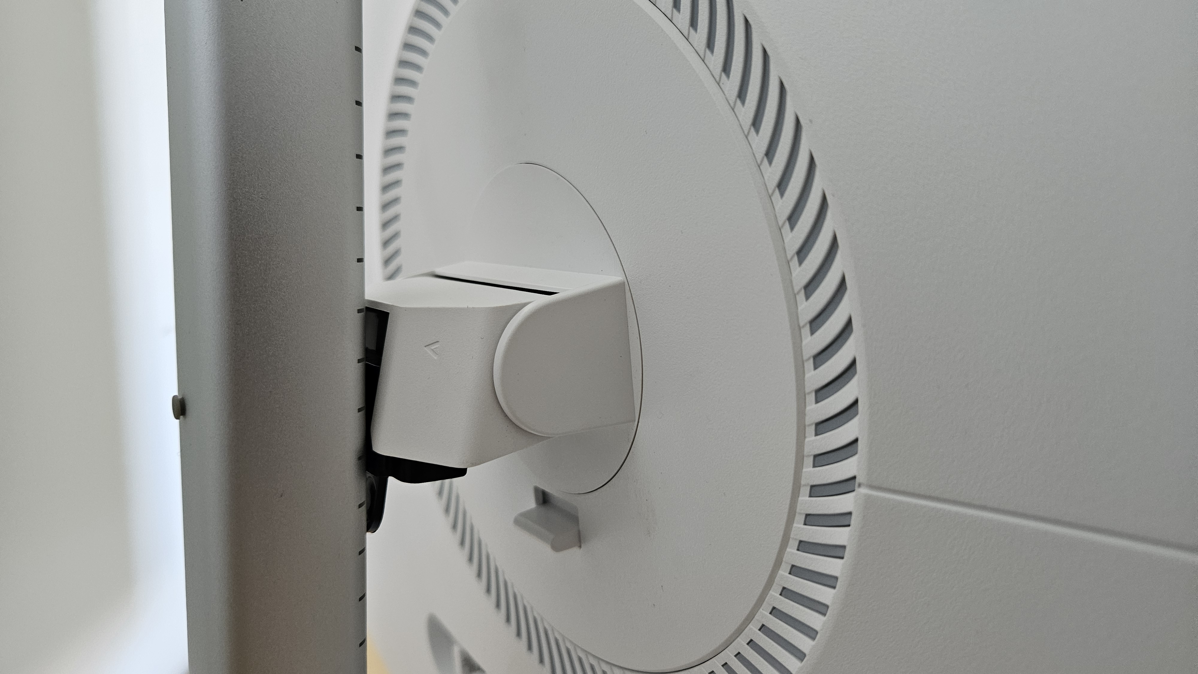 The Acer CE320QK X monitor on a desk