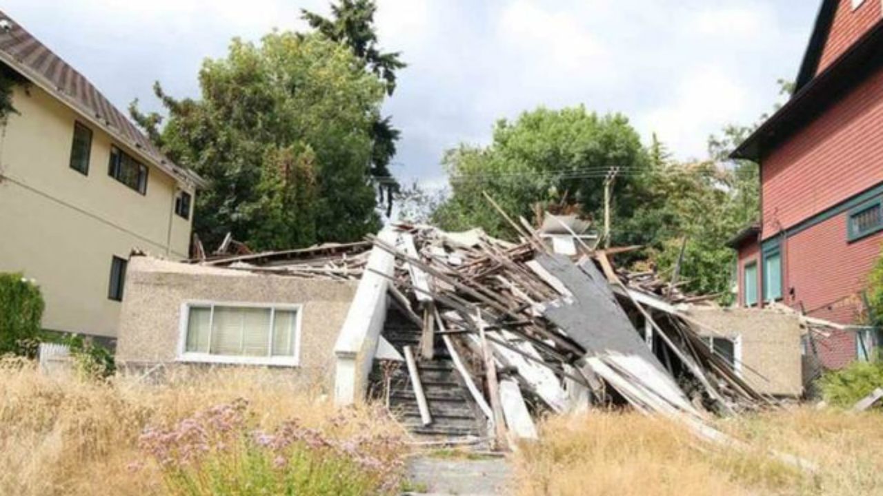 Canada burned house