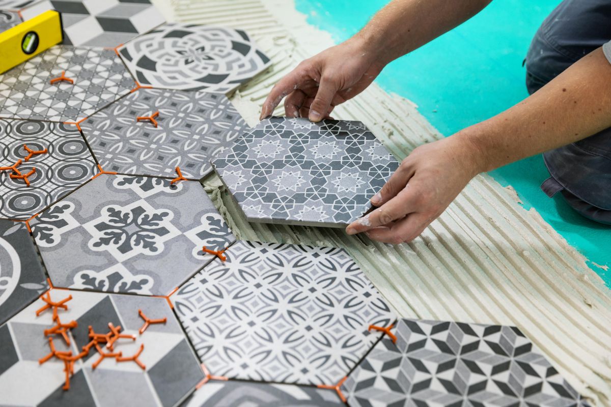 How to lay bathroom floor tiles: for a professional finish