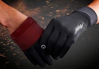 SIMARI Touch Screen Gloves Lifestyle