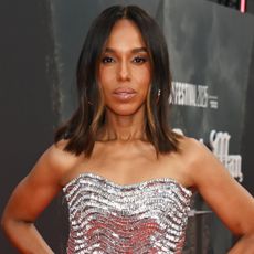 Kerry Washington attended the Wake Up Dead Man: Knives Out premiere in a five-figure Oscar de la Renta metallic silver gown