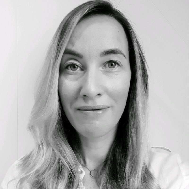 headshot of Laura Dollimore