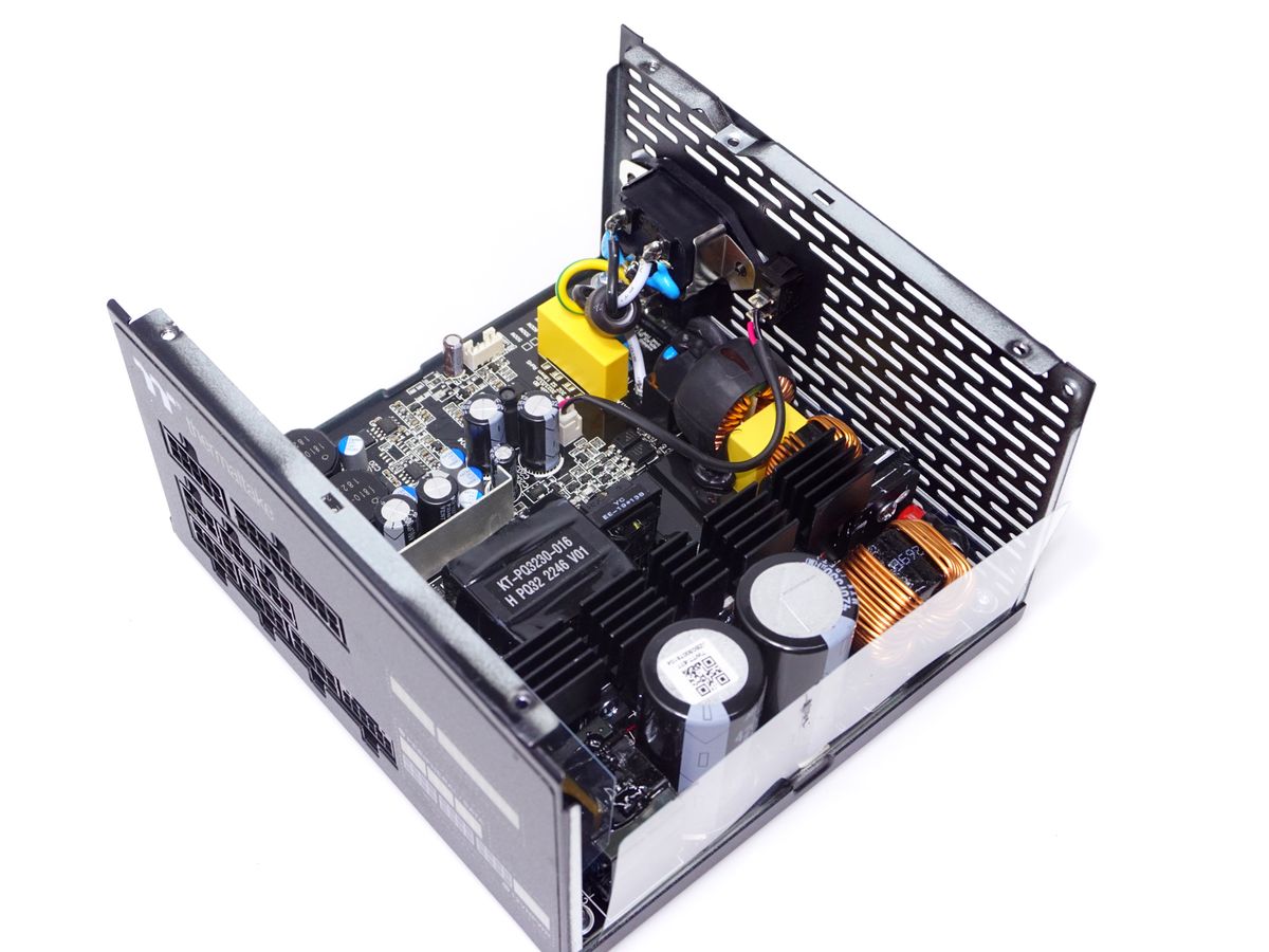 Thermaltake Toughpower GF A3 750W PSU Review | Tom's Hardware