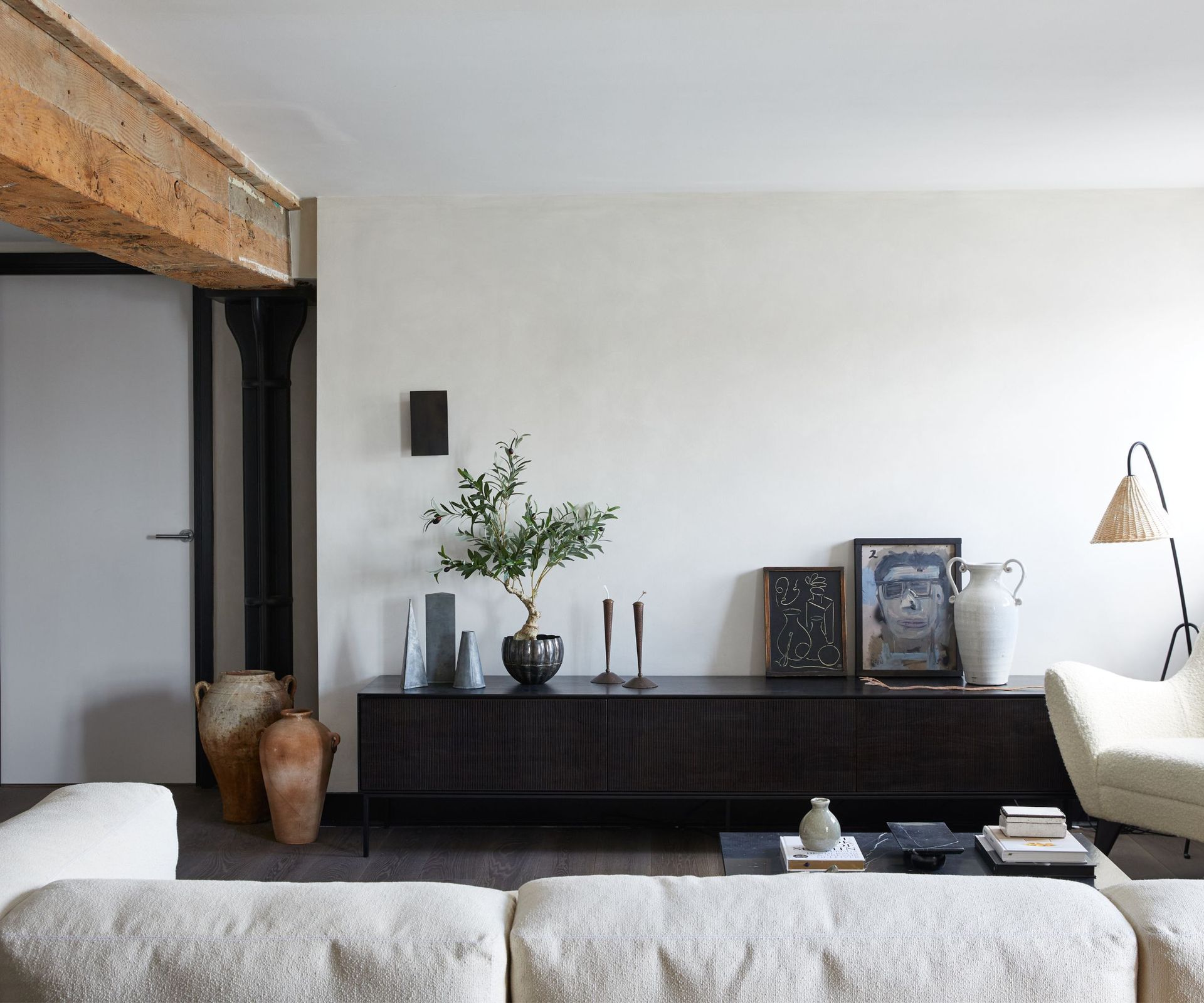 White living room with transitional style