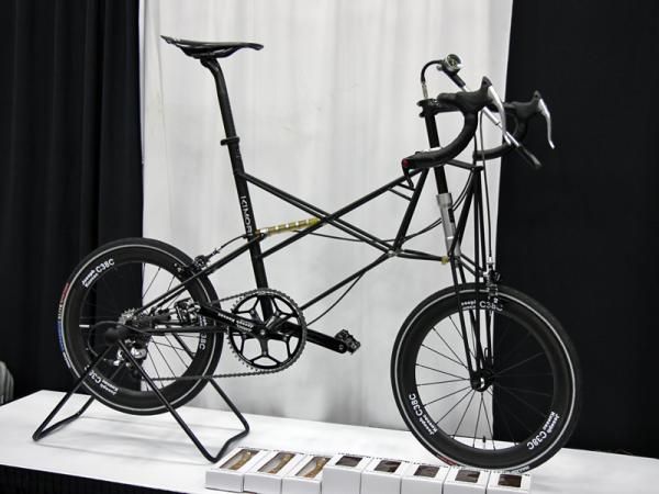 Kimori once again showed off its wild-looking trussed small-wheel bikes complete with front and rear suspension.