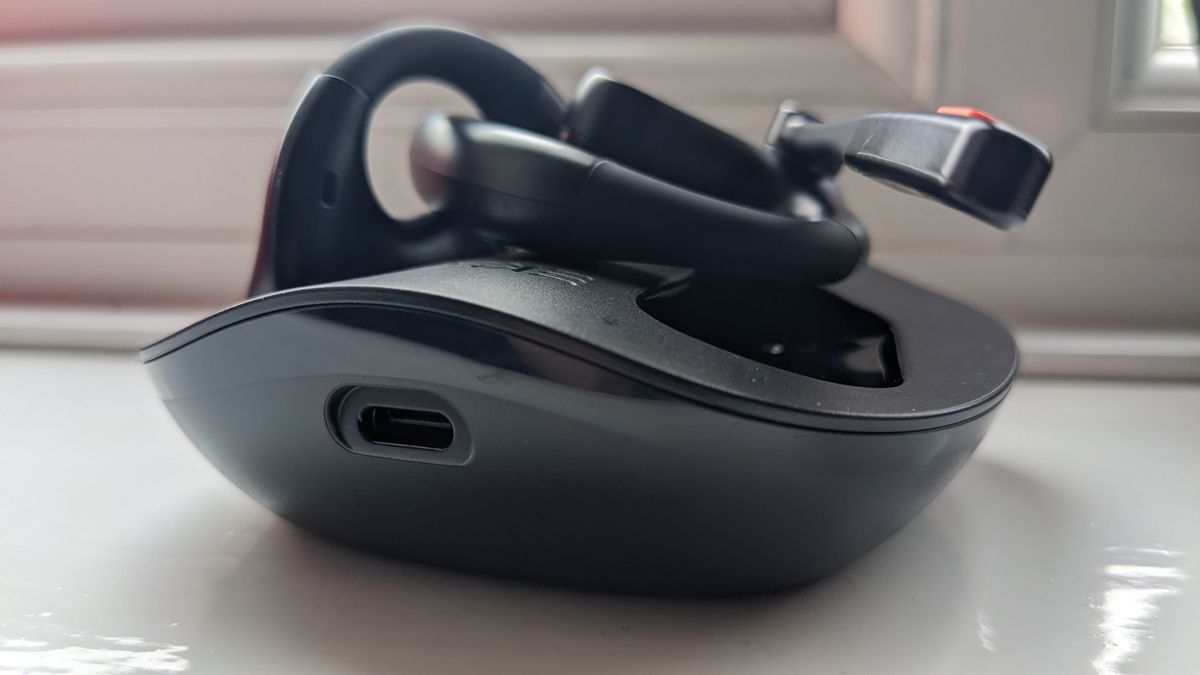 EKSA S30 wireless headset during our review