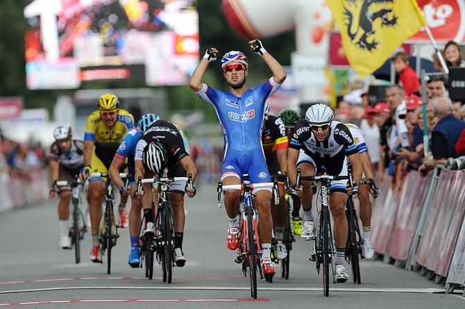 Nacer Bouhanni wins stage 4 of the Eneco Tour