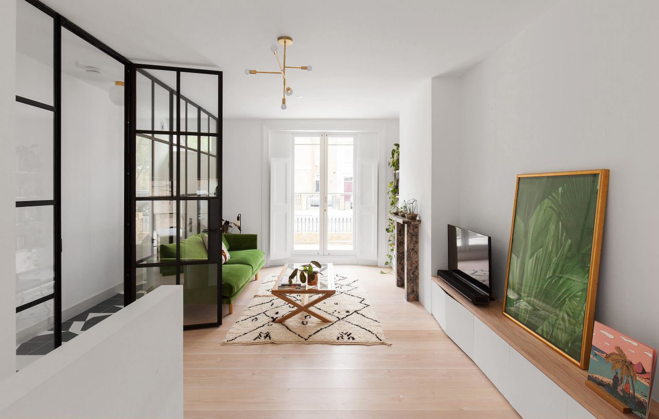 HÛT architects is behind the renovation of this terraced townhouse in London.