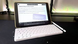 The Logitech Keys-To-Go 2 mobile keyboard with an iPad and Apple Pencil