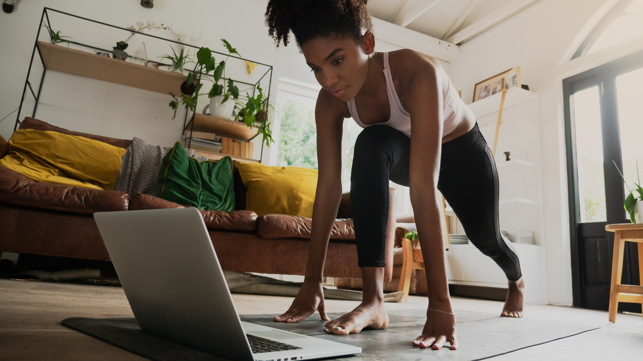 Watch: Relaxing 15-minute yoga flow to enhance mindfulness and beat ...