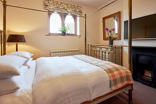 Room at the Angel Hotel, Abergavenny