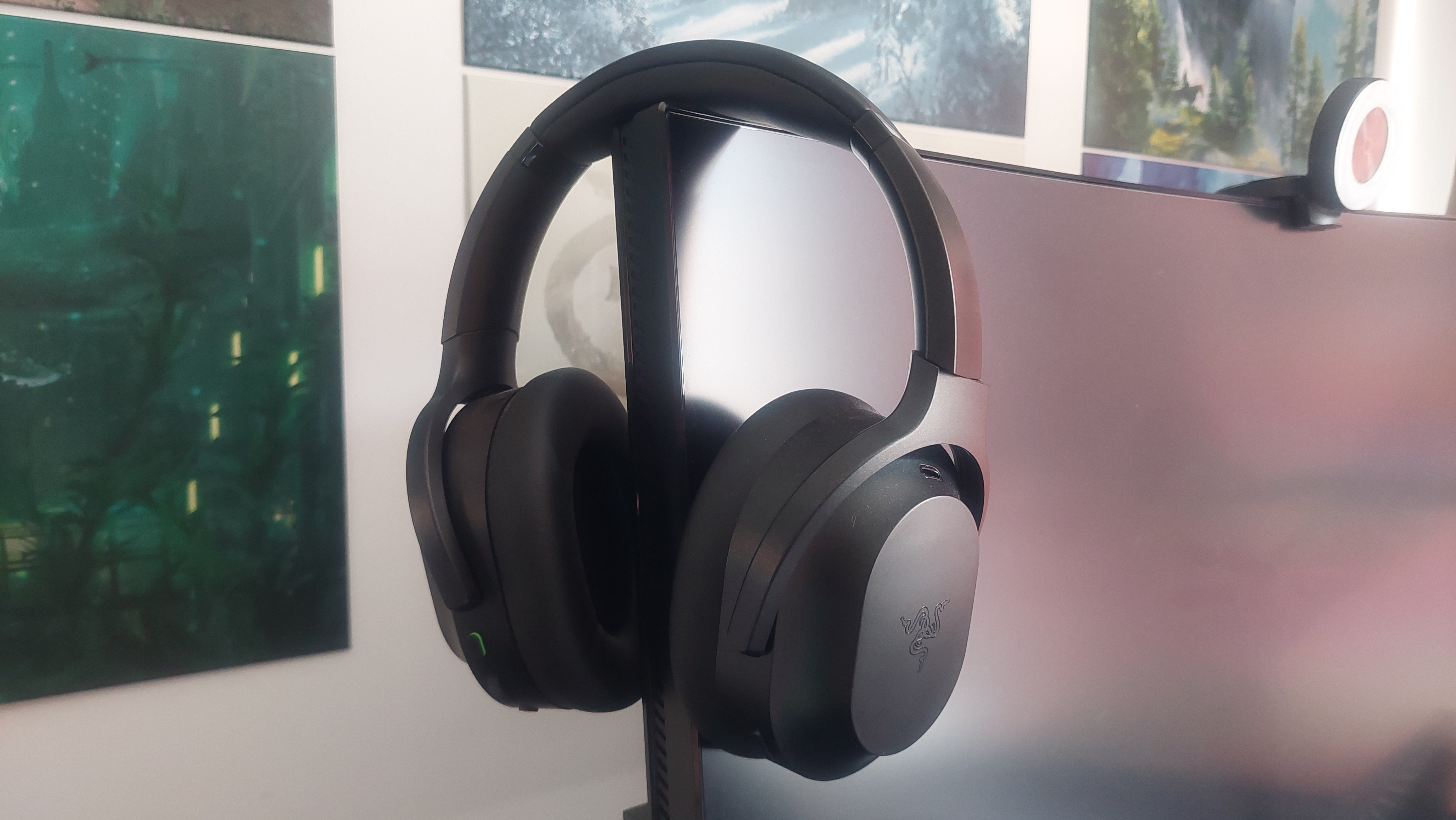 Razer's Barracuda Pro is its latest do-it-all gaming headset - The
