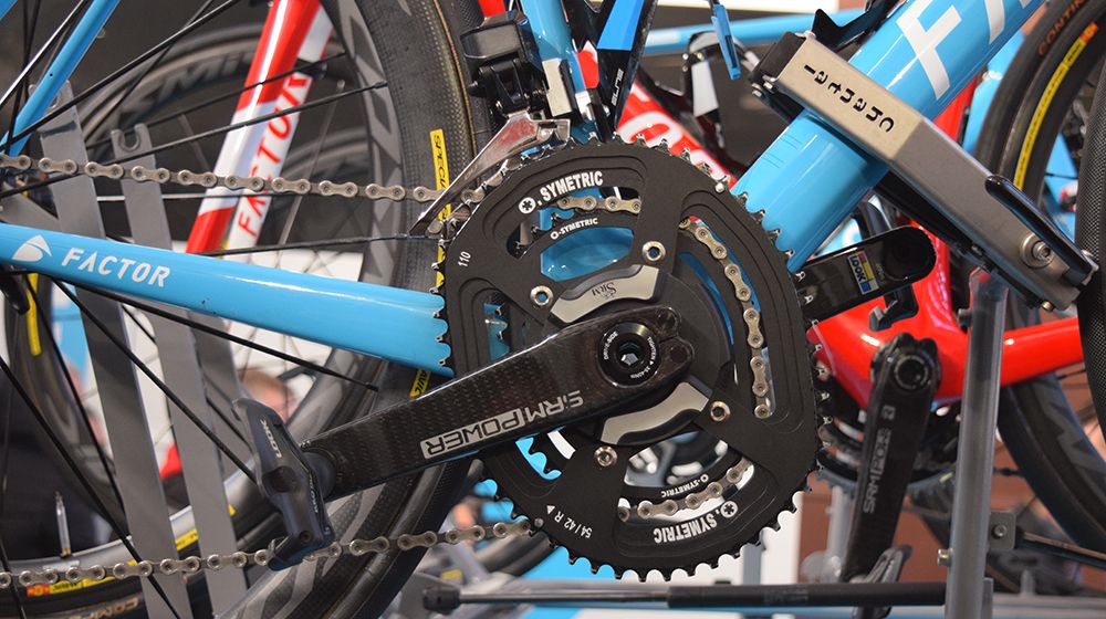 Alexis Gougeard's (AG2R La Mondiale) Factor O2 was equipped with Osymmetric 54/42 chainrings