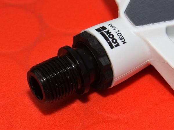 Spindle diameter has increased from 10mm to 12mm and 2mm of extra thread makes it easy to add spacers for riders who need a wider stance width.