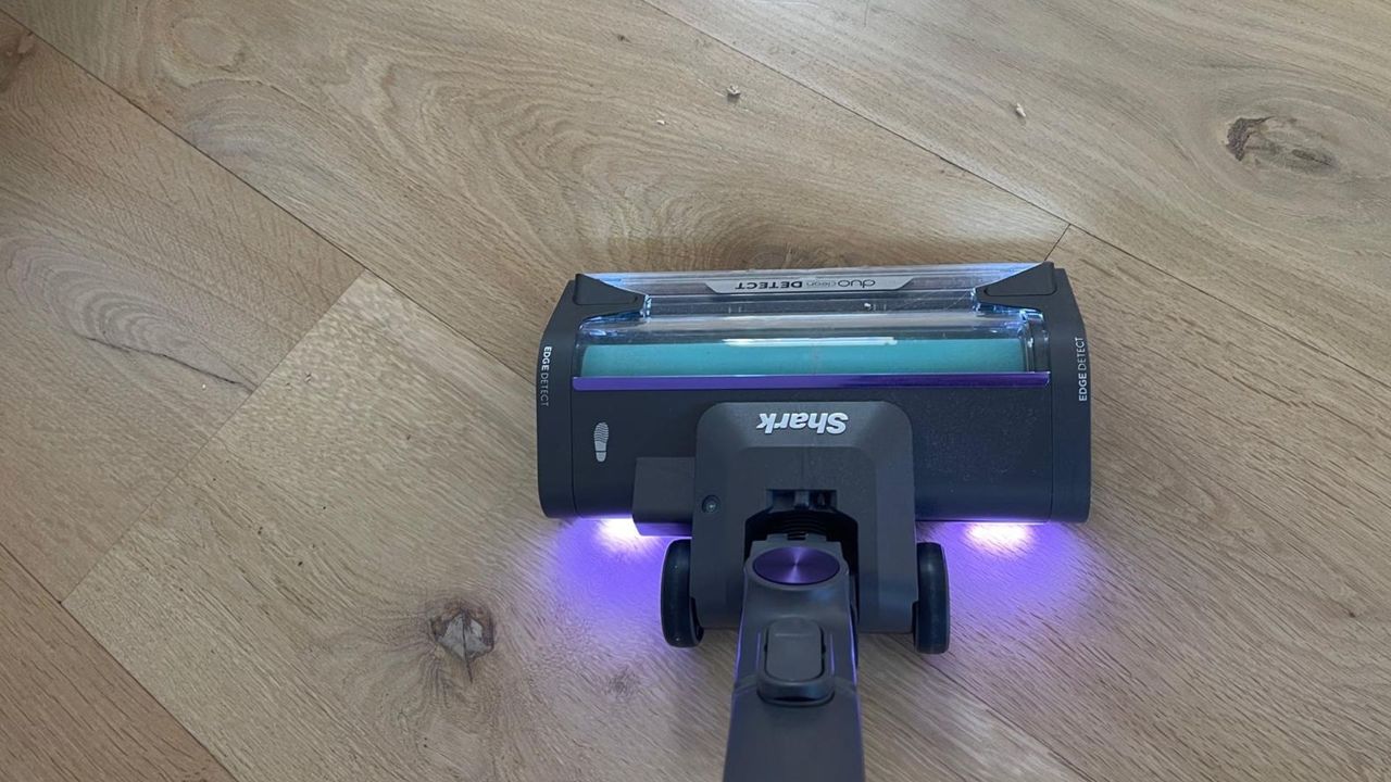 Shark PowerDetect Clean &amp; Empty Cordless Vacuum lit up floorhead