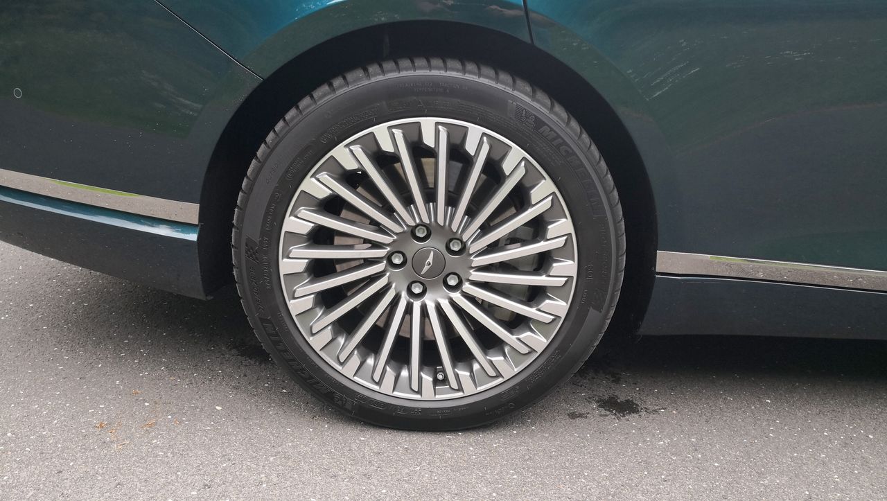 Genesis Electrified G80